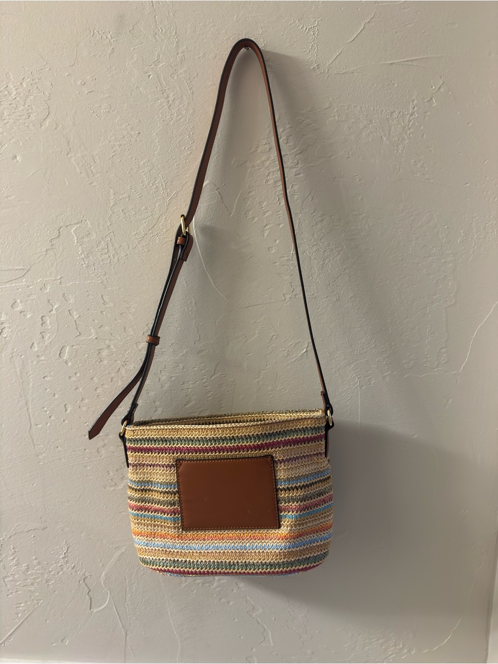 Colorful Rafia Handbag with Adjustable Crossbody Strap - Picture 2 of 3